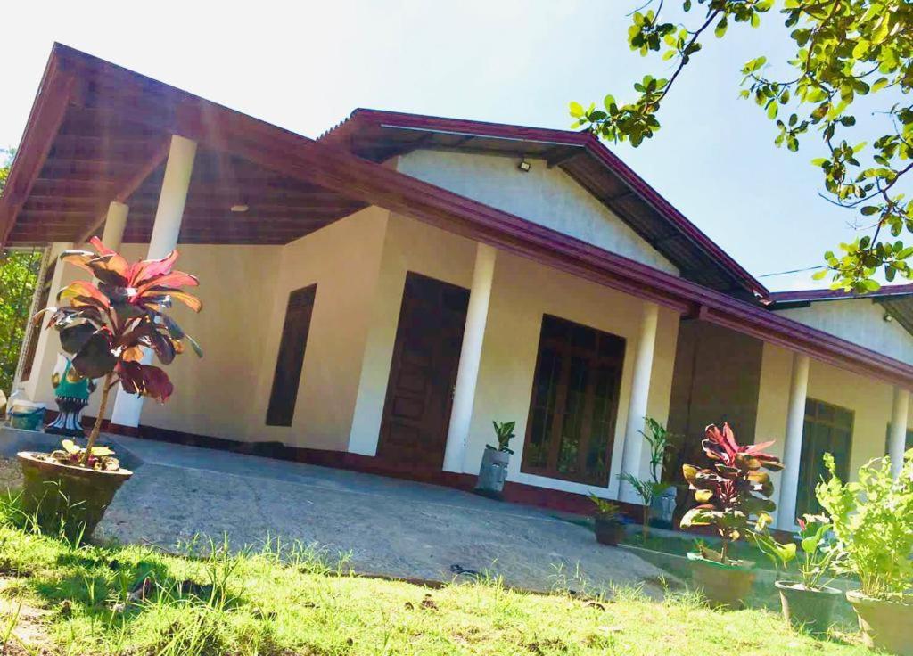 Wilpattu Gagana Guest Villa Nochchiyagama Buitenkant foto