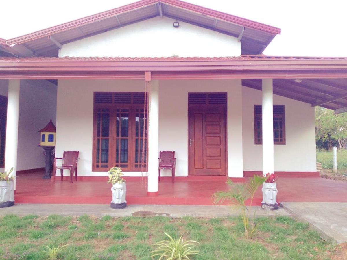 Wilpattu Gagana Guest Villa Nochchiyagama Buitenkant foto